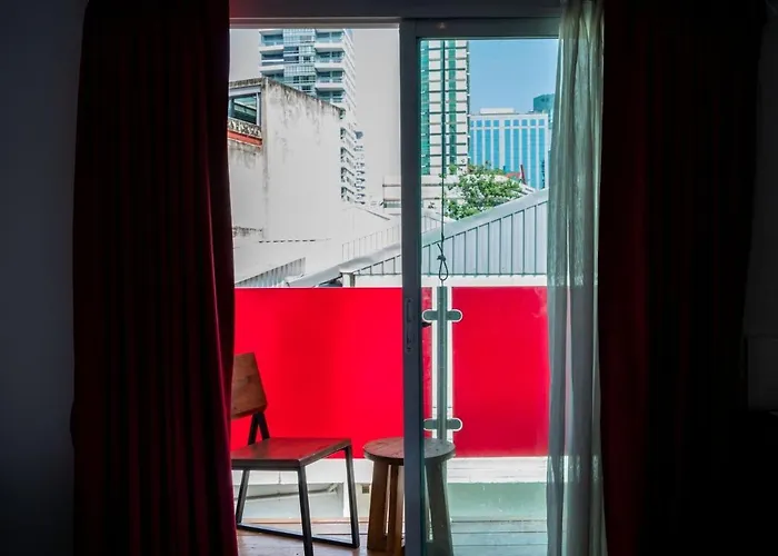 Xx Go Sukhumvit 20 Bts Asoke-phrom Phong Bangkok