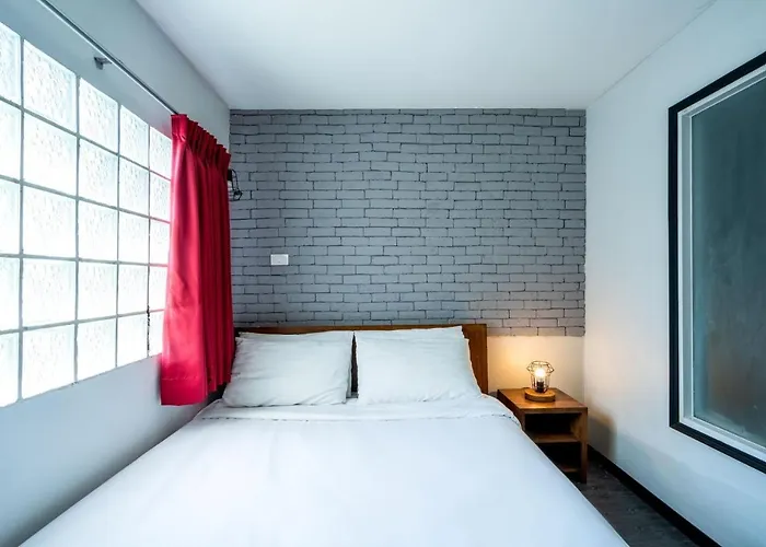 Xx Go Sukhumvit 20 Bts Asoke-phrom Phong * Bangkok