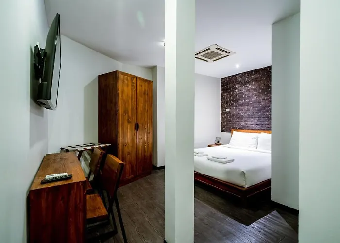 Xx Go Sukhumvit 20 Bts Asoke-phrom Phong *