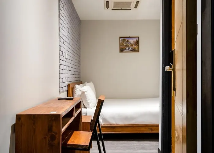 Xx Go Sukhumvit 20 Bts Asoke-phrom Phong *